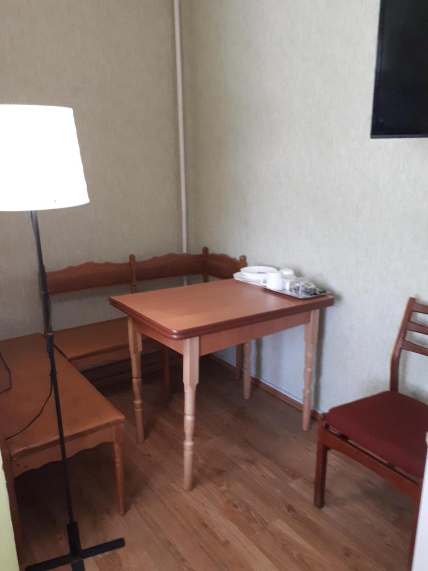 Hotel Gostynnyi Dvir Sharhorod ภายนอก รูปภาพ