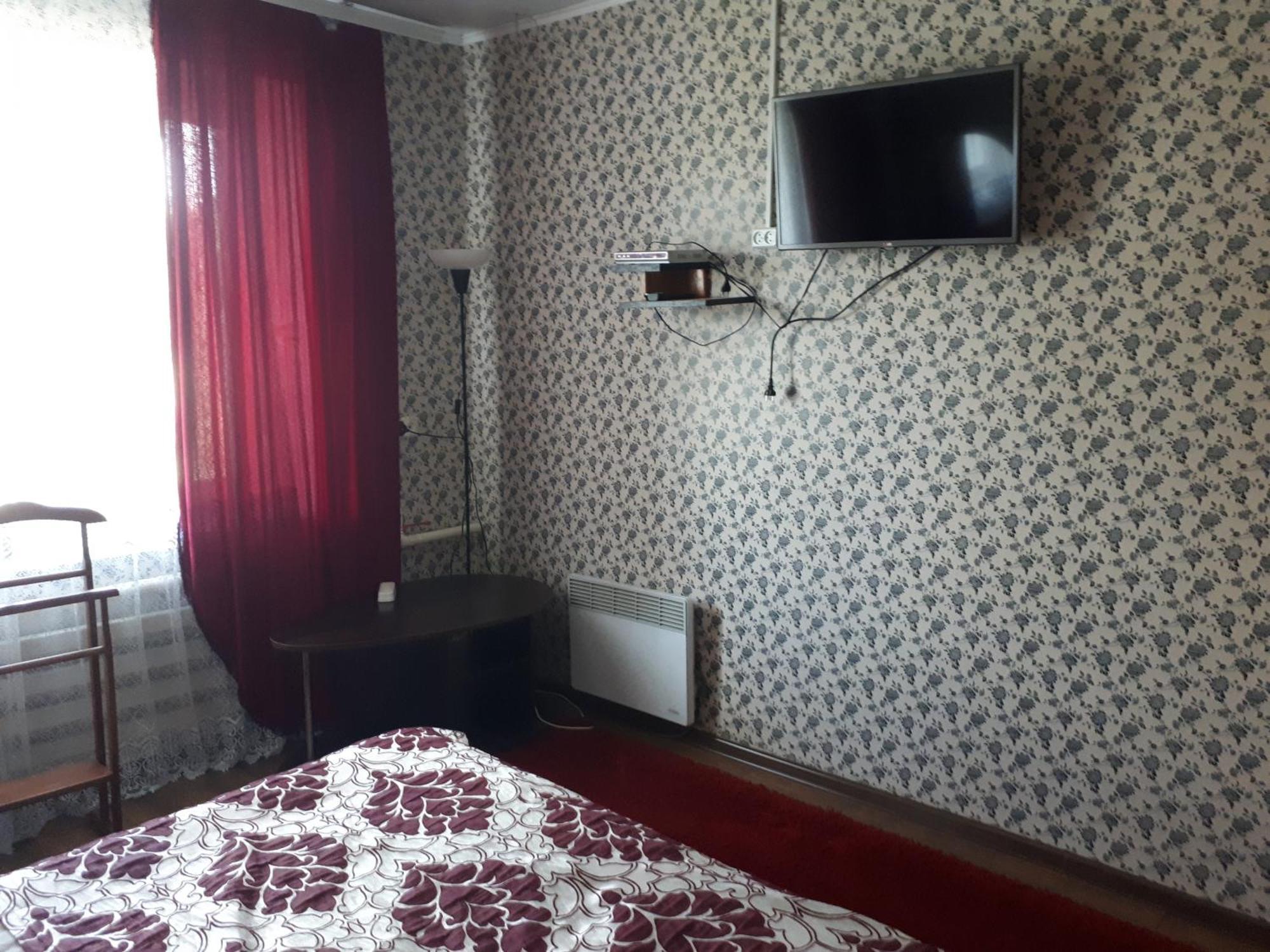 Hotel Gostynnyi Dvir Sharhorod ภายนอก รูปภาพ